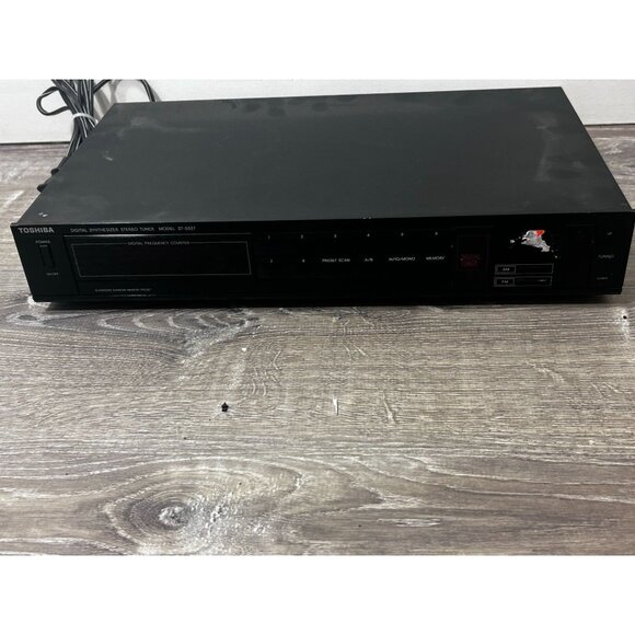 Vintage TOSHIBA Digital Synthesizer Stereo Tuner Black Japan Model ST-5527 - Picture 1 of 6